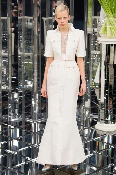Look 26